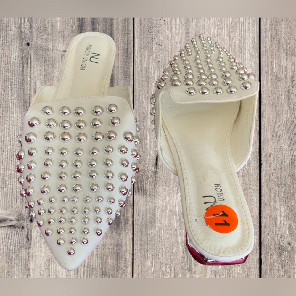 NWOT. Sz:11. Dizzy Slides - Picture 3 of 4